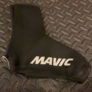 Waterproof shoe covers